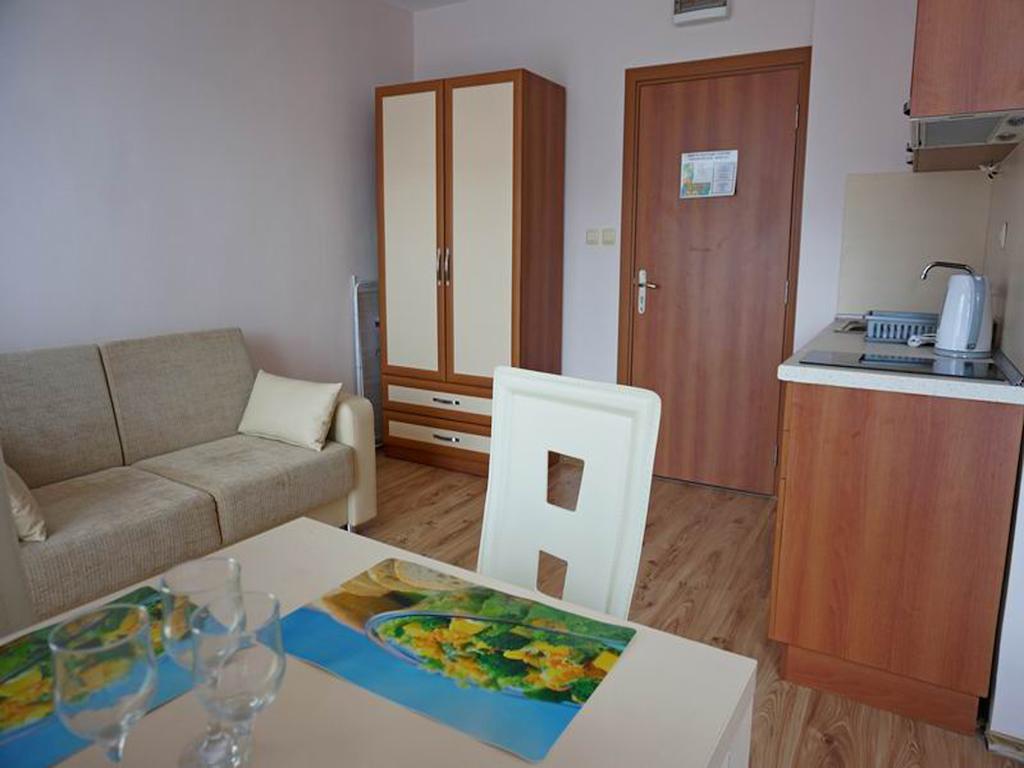 Gt Down Park Apartments Sunny Beach Room photo